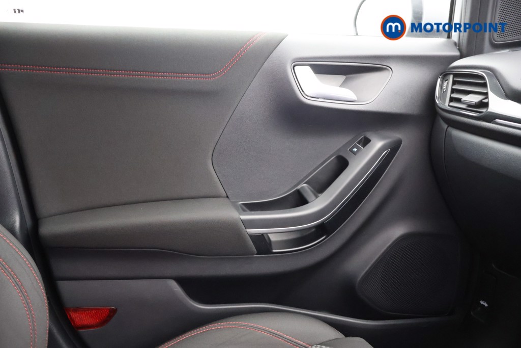 Ford Puma St-Line Manual Petrol-Electric Hybrid SUV - Stock Number (1576761) - 8th supplementary image