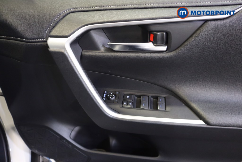 Toyota Rav4 Design Automatic Petrol-Electric Hybrid SUV - Stock Number (1576855) - 7th supplementary image