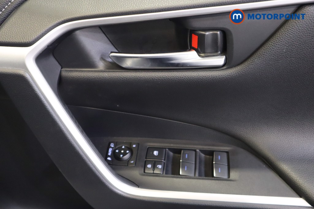 Toyota Rav4 Design Automatic Petrol-Electric Hybrid SUV - Stock Number (1576855) - 8th supplementary image