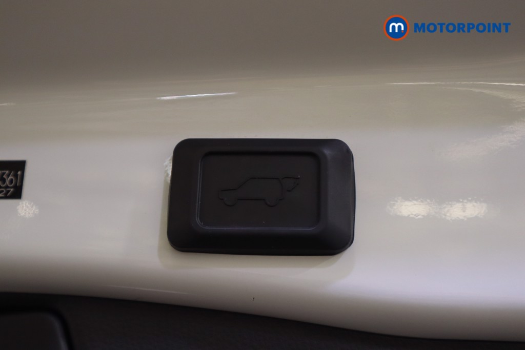 Toyota Rav4 Design Automatic Petrol-Electric Hybrid SUV - Stock Number (1576855) - 17th supplementary image