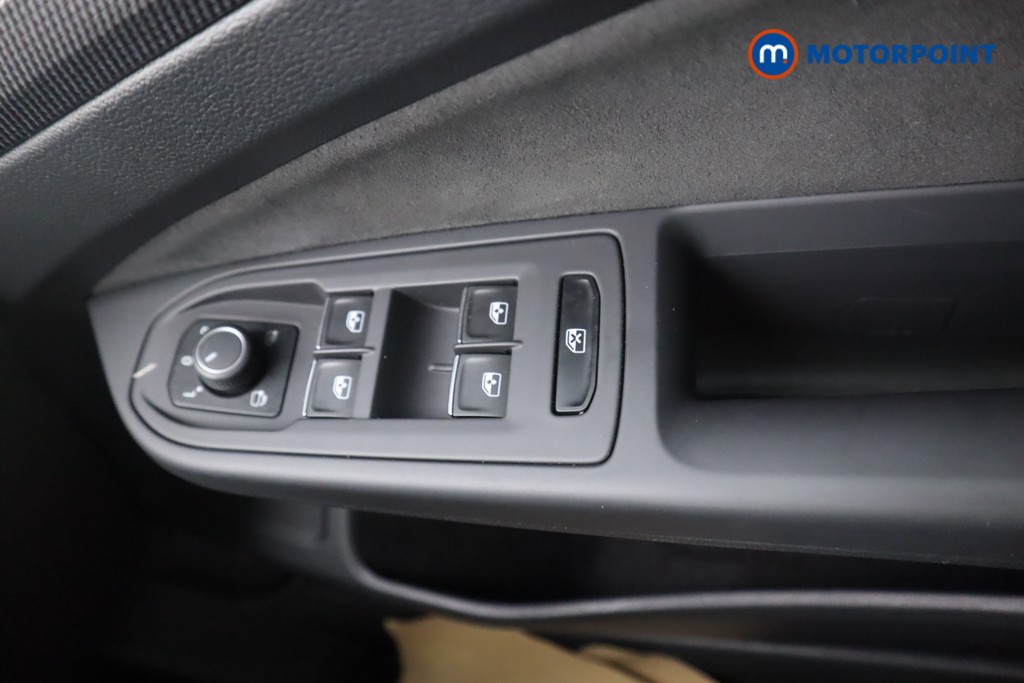 Volkswagen Golf GTI Automatic Petrol Hatchback - Stock Number (1576860) - 12th supplementary image