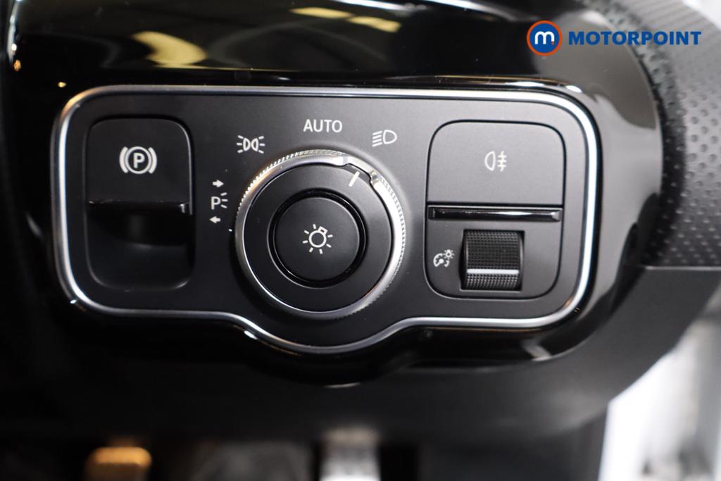 Mercedes-Benz A Class Amg Line Manual Petrol Hatchback - Stock Number (1576960) - 17th supplementary image