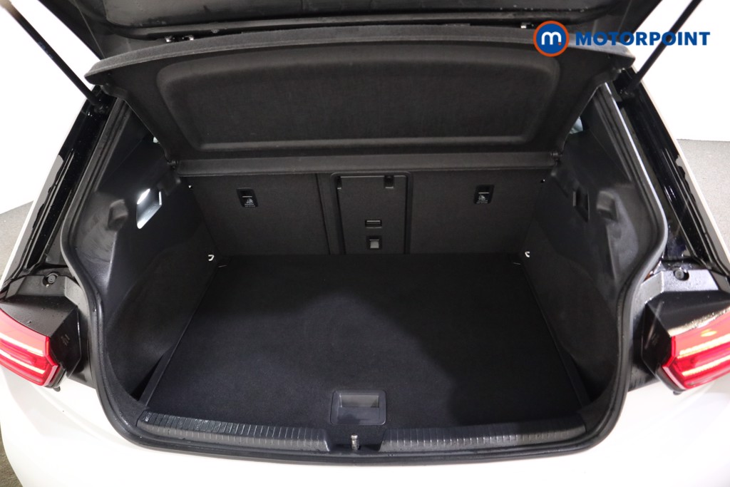 Volkswagen Id.3 Family Pro Automatic Electric Hatchback - Stock Number (1577086) - 11th supplementary image