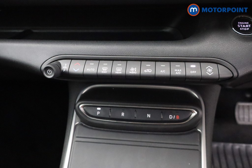Jeep Avenger Summit Automatic Electric SUV - Stock Number (1577140) - 8th supplementary image