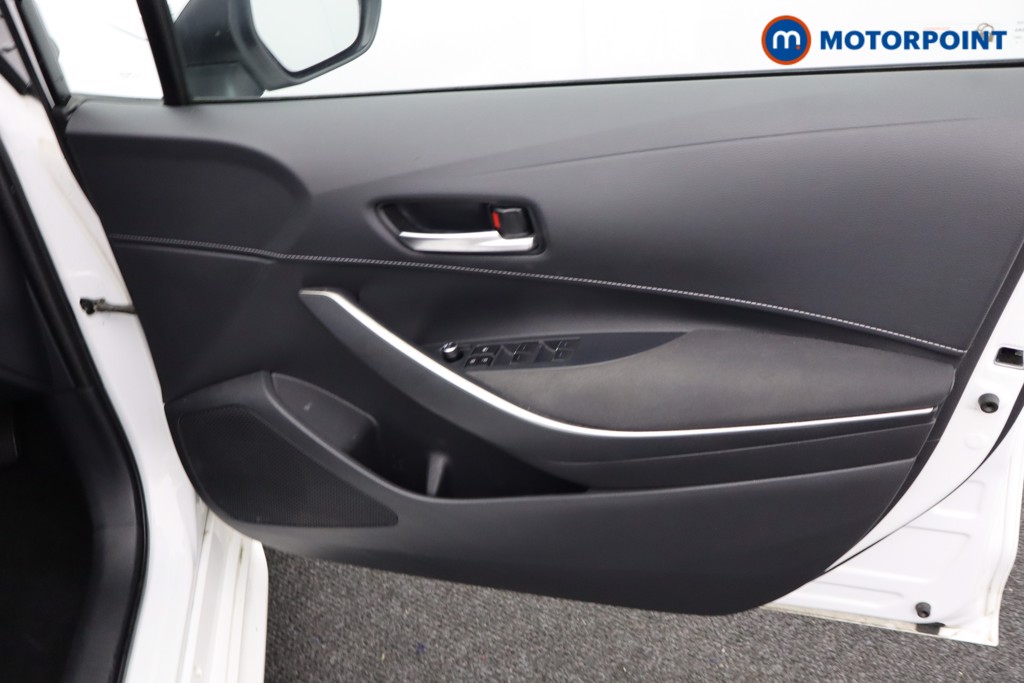 Toyota Corolla Icon Tech Automatic Petrol-Electric Hybrid Estate - Stock Number (1577246) - 15th supplementary image