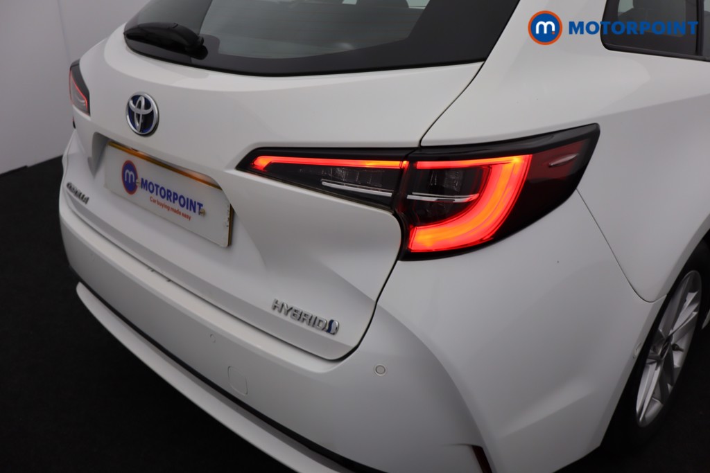 Toyota Corolla Icon Tech Automatic Petrol-Electric Hybrid Estate - Stock Number (1577246) - 24th supplementary image