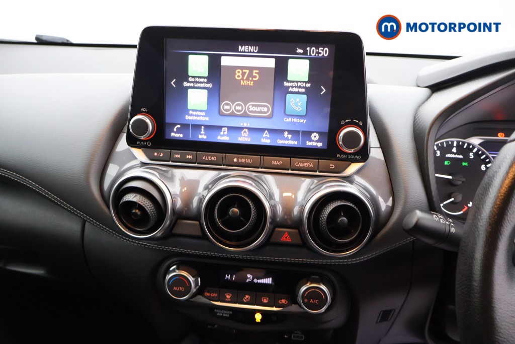 Nissan Juke N-Connecta Manual Petrol SUV - Stock Number (1577631) - 5th supplementary image