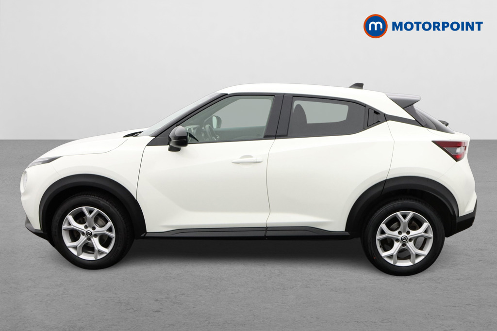Nissan Juke N-Connecta Manual Petrol SUV - Stock Number (1577631) - Passenger side