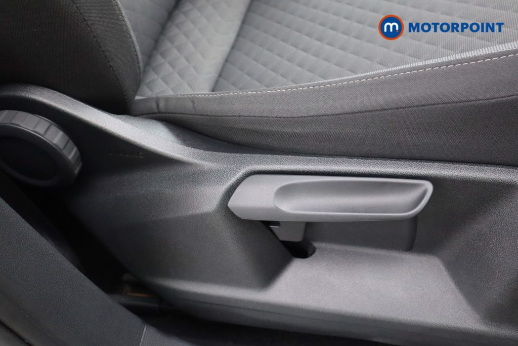 Volkswagen Tiguan Match Manual Petrol SUV - Stock Number (1577964) - 16th supplementary image