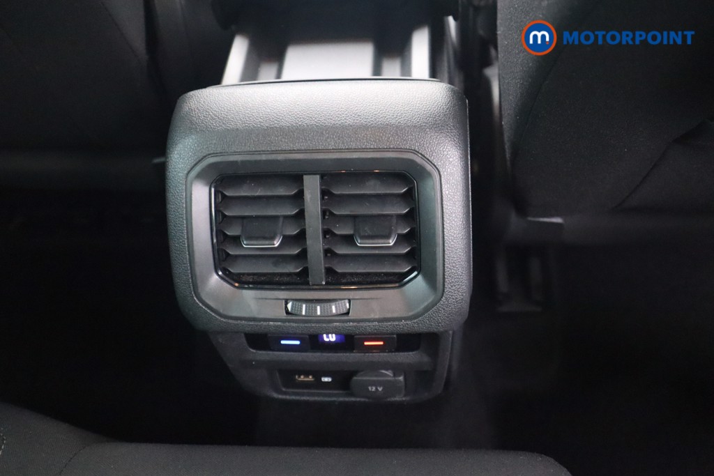 Volkswagen Tiguan Match Manual Petrol SUV - Stock Number (1577964) - 19th supplementary image