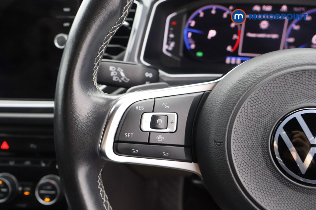 Volkswagen T-Roc R-Line Automatic Petrol SUV - Stock Number (1578044) - 2nd supplementary image