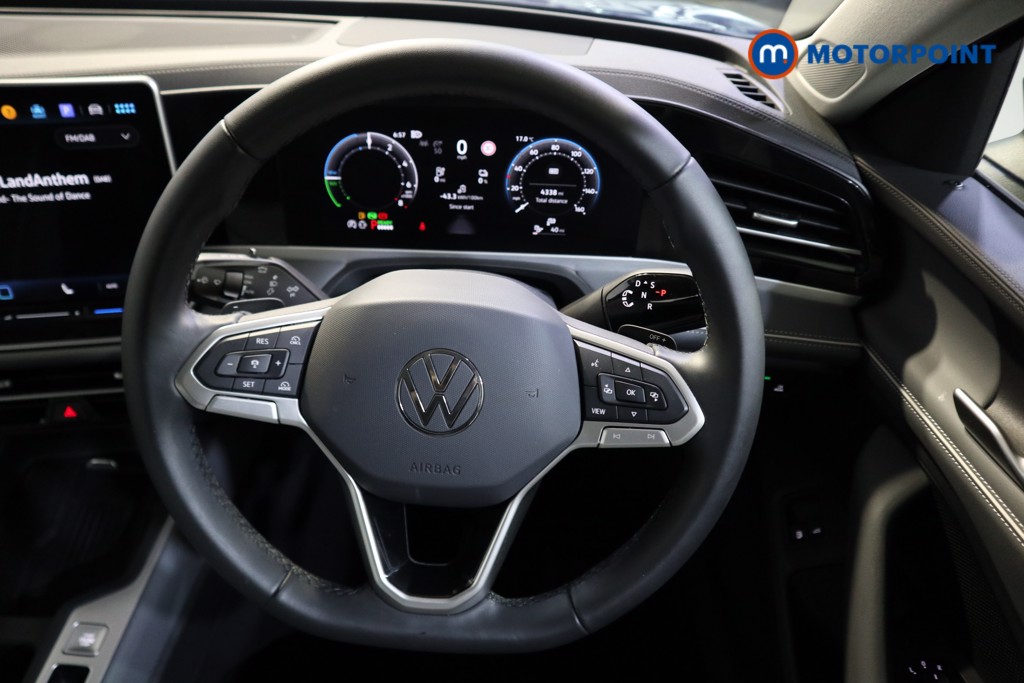 Volkswagen Passat Life Automatic Petrol Plug-In Hybrid Estate - Stock Number (1578145) - 2nd supplementary image