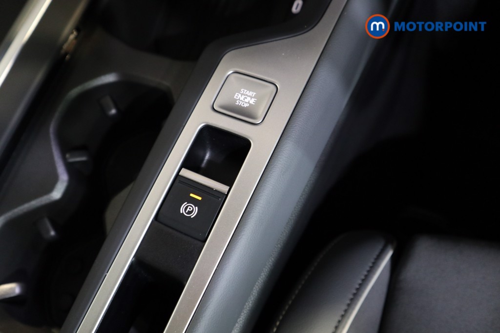 Volkswagen Passat Life Automatic Petrol Plug-In Hybrid Estate - Stock Number (1578145) - 7th supplementary image