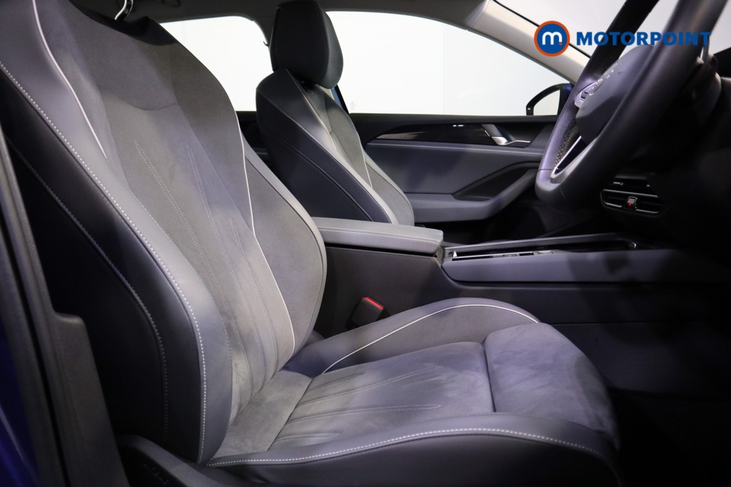 Volkswagen Passat Life Automatic Petrol Plug-In Hybrid Estate - Stock Number (1578145) - 13th supplementary image