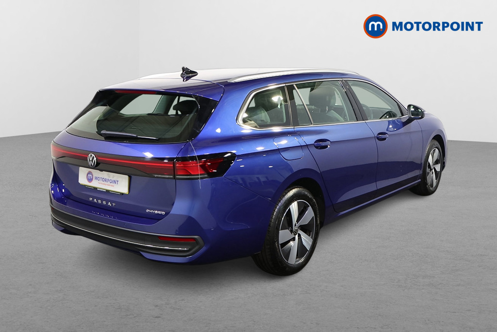 Volkswagen Passat Life Automatic Petrol Plug-In Hybrid Estate - Stock Number (1578145) - Drivers side rear corner