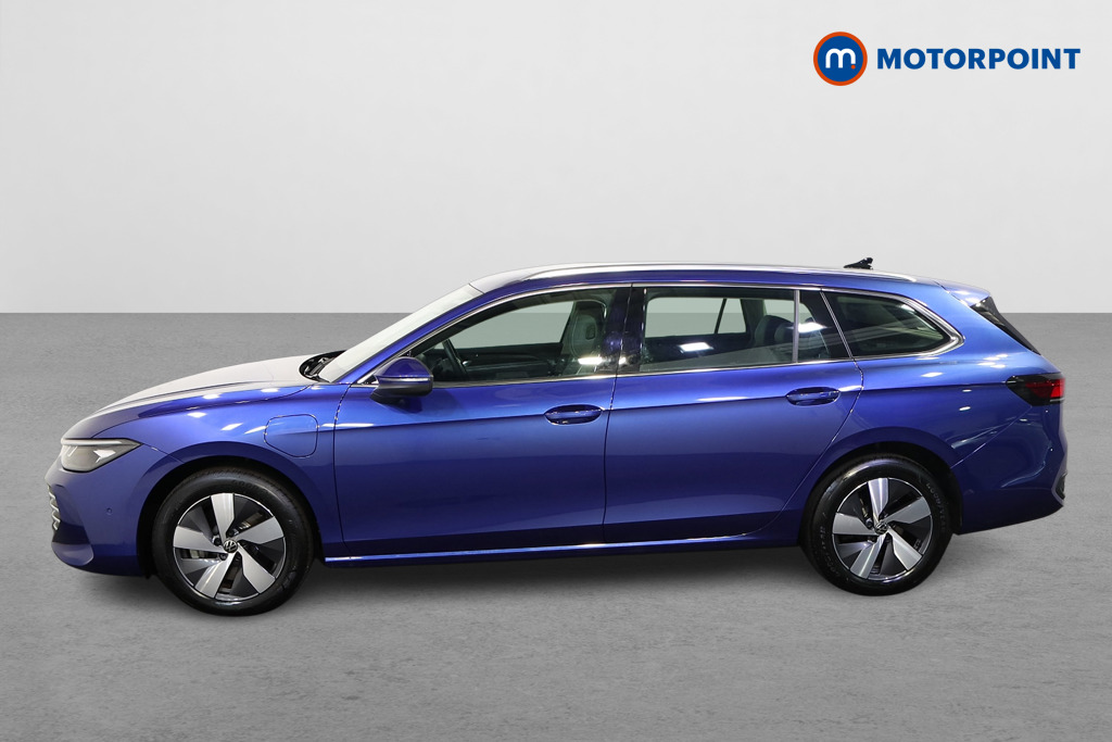 Volkswagen Passat Life Automatic Petrol Plug-In Hybrid Estate - Stock Number (1578145) - Passenger side