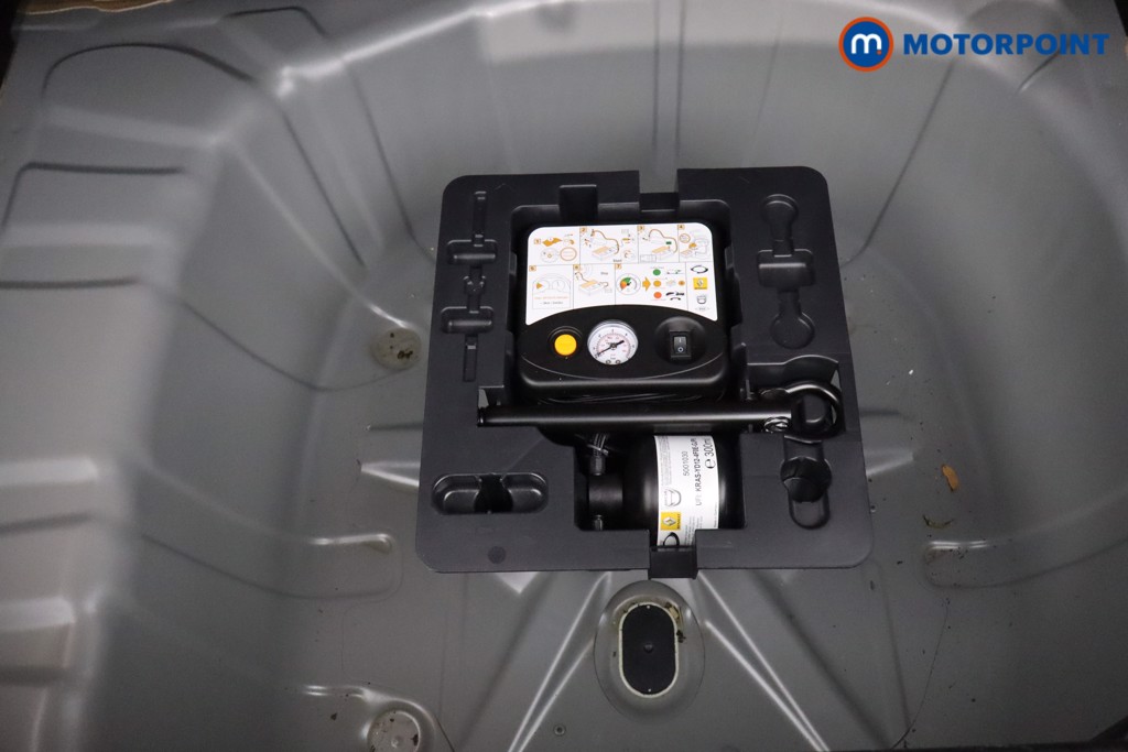 Renault Captur Techno Manual Petrol SUV - Stock Number (1578316) - 28th supplementary image