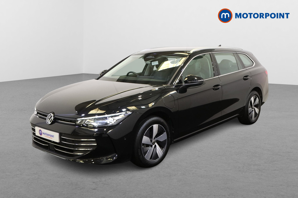 Volkswagen Passat Life Automatic Petrol Plug-In Hybrid Estate - Stock Number (1578390) - Passenger side front corner