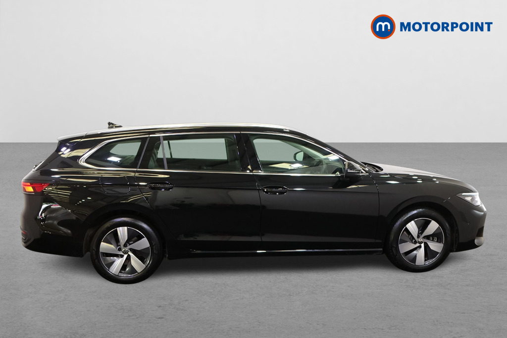 Volkswagen Passat Life Automatic Petrol Plug-In Hybrid Estate - Stock Number (1578390) - Drivers side
