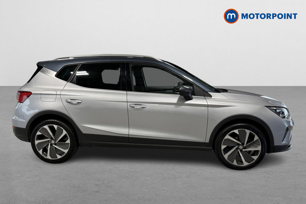 Seat Arona Fr Edition Manual Petrol SUV - Stock Number (1578634) - Drivers side