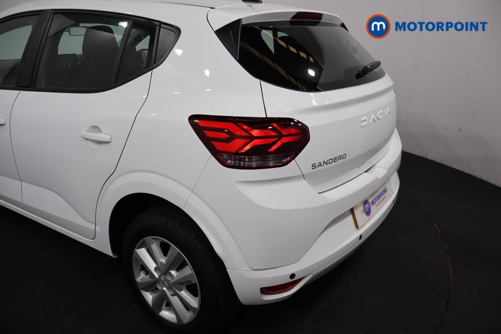 Dacia Sandero Expression Manual Petrol Hatchback - Stock Number (1579046) - 24th supplementary image