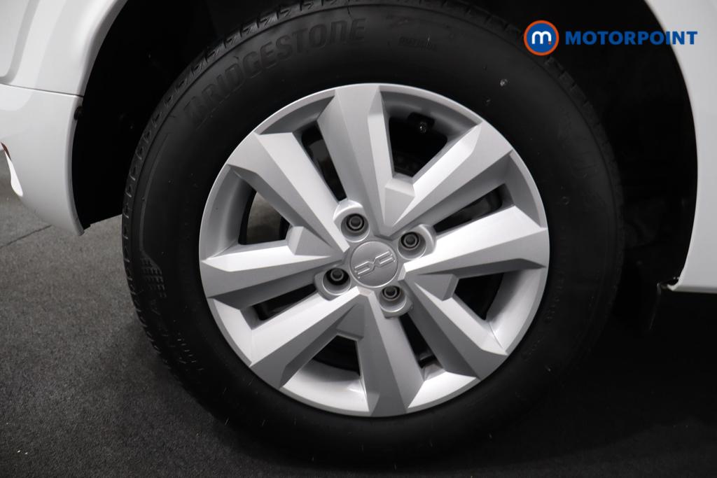 Dacia Sandero Expression Manual Petrol Hatchback - Stock Number (1579046) - 29th supplementary image