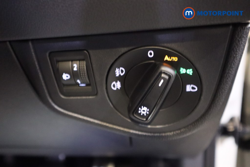 Volkswagen Polo R-Line Manual Petrol Hatchback - Stock Number (1579228) - 8th supplementary image