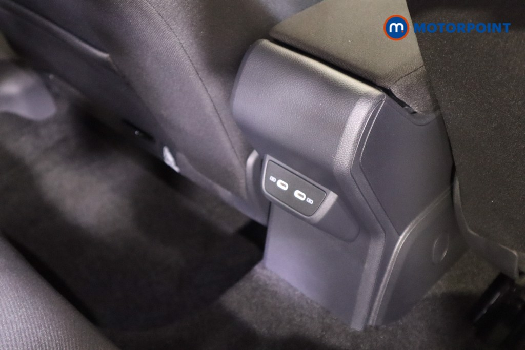 Volkswagen Polo R-Line Manual Petrol Hatchback - Stock Number (1579228) - 13th supplementary image