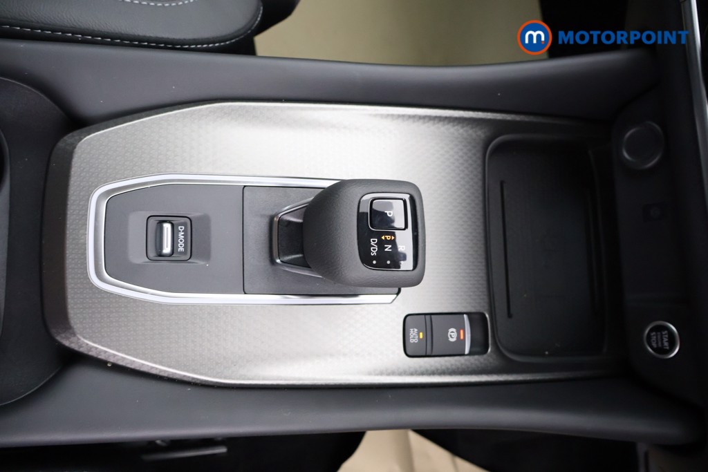Nissan Qashqai N-Connecta Automatic Petrol SUV - Stock Number (1579599) - 6th supplementary image