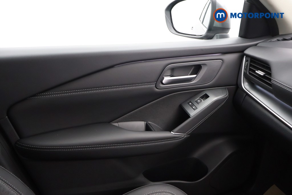 Nissan Qashqai N-Connecta Automatic Petrol SUV - Stock Number (1579599) - 8th supplementary image