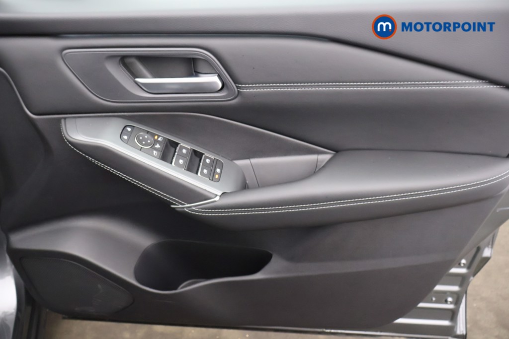 Nissan Qashqai N-Connecta Automatic Petrol SUV - Stock Number (1579599) - 9th supplementary image
