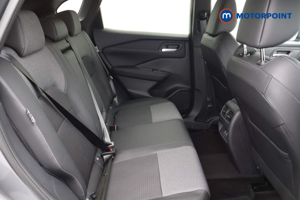 Nissan Qashqai N-Connecta Automatic Petrol SUV - Stock Number (1579599) - 12th supplementary image