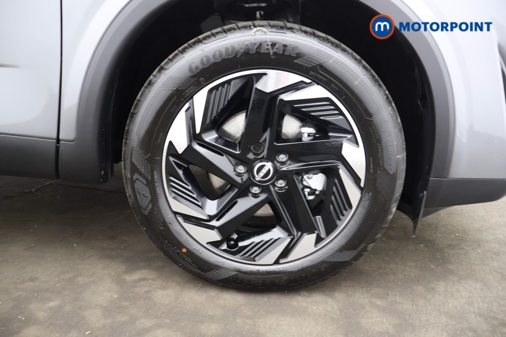 Nissan Qashqai N-Connecta Automatic Petrol SUV - Stock Number (1579599) - 17th supplementary image