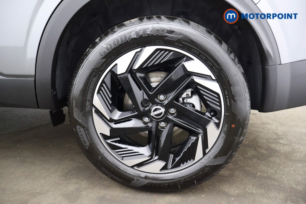 Nissan Qashqai N-Connecta Automatic Petrol SUV - Stock Number (1579599) - 19th supplementary image