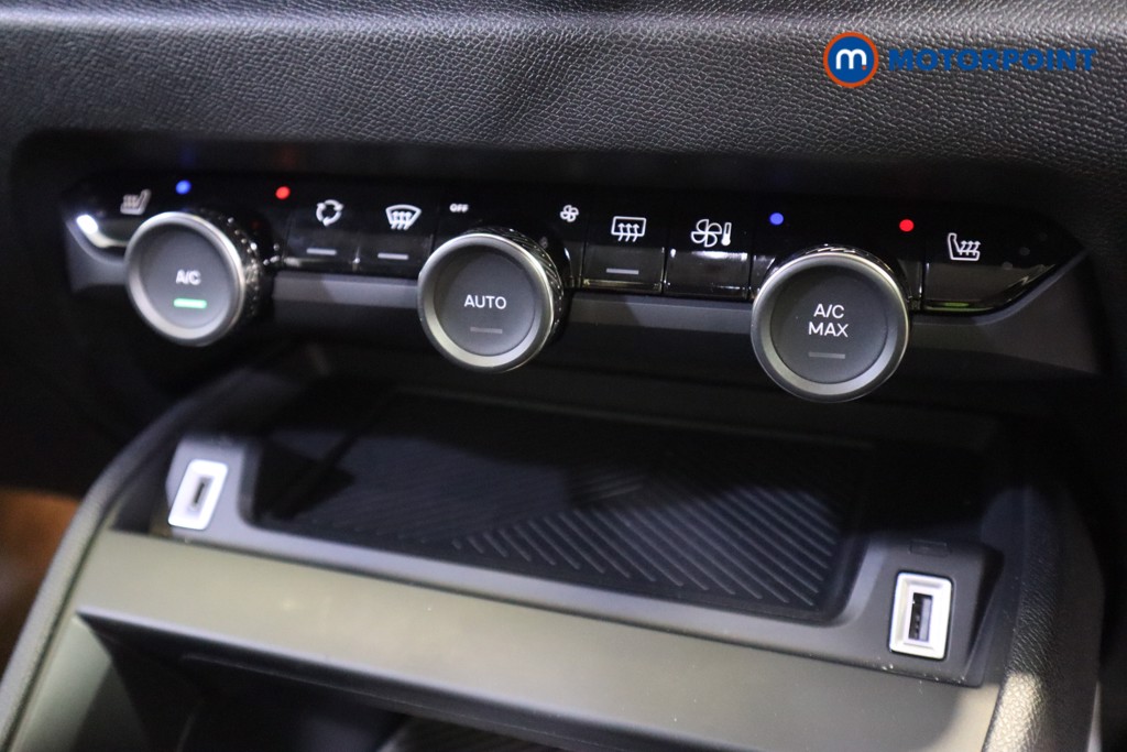 Citroen C4 X MAX Automatic Petrol Saloon - Stock Number (1533849) - 18th supplementary image