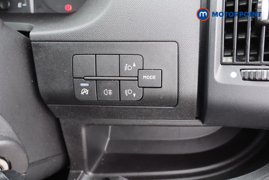 Peugeot Boxer Professional Premium-Plus Manual Diesel High Volume-High Roof Van - Stock Number (1556276) - 2nd supplementary image