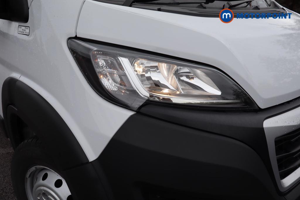Peugeot Boxer Professional Premium-Plus Manual Diesel High Volume-High Roof Van - Stock Number (1556276) - 5th supplementary image