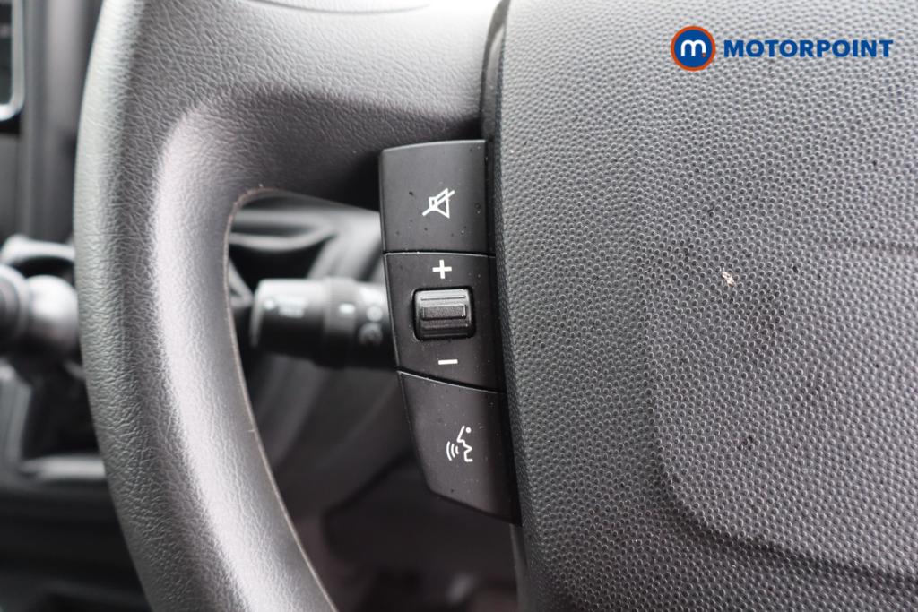 Peugeot Boxer Professional Premium-Plus Manual Diesel High Volume-High Roof Van - Stock Number (1556276) - Passenger side rear corner