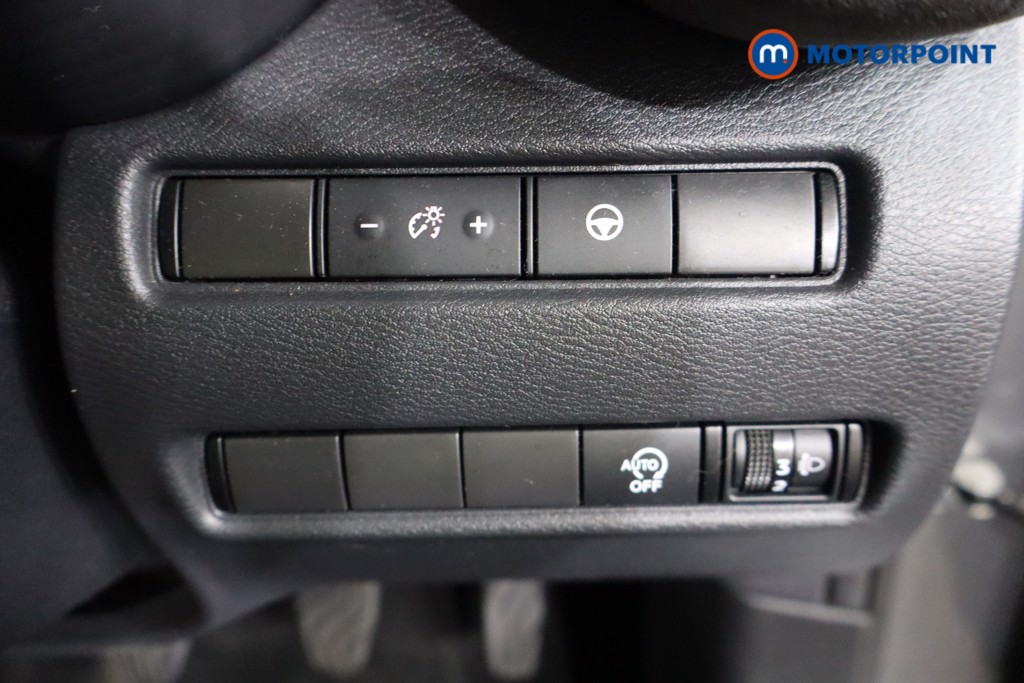 Nissan Juke Tekna-Plus Manual Petrol SUV - Stock Number (1557745) - 18th supplementary image