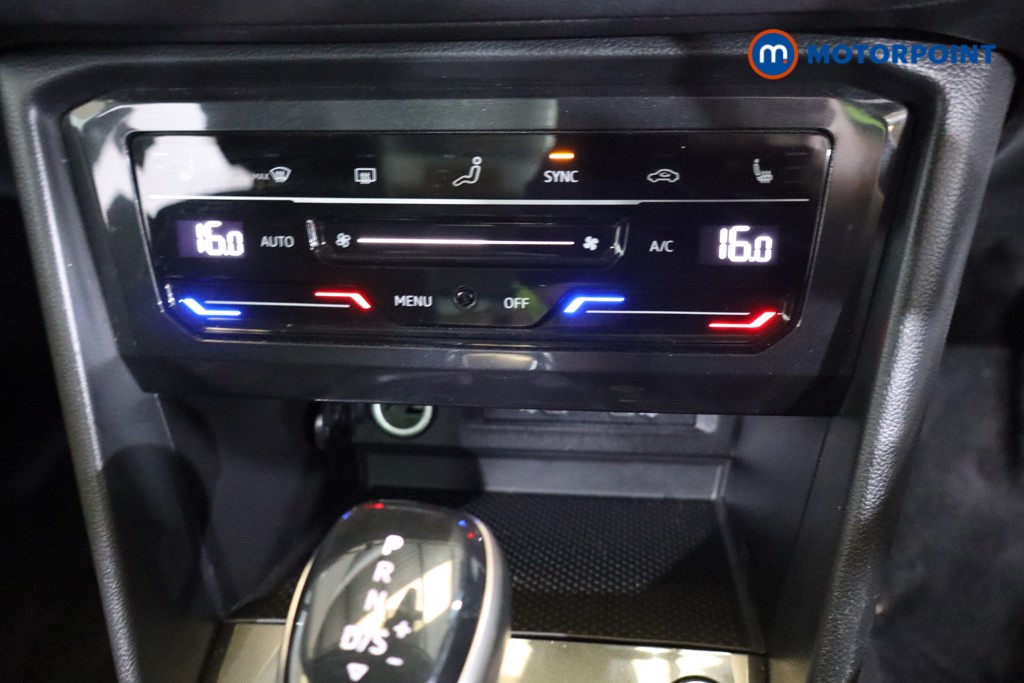 Volkswagen Tiguan Elegance Automatic Petrol SUV - Stock Number (1561957) - 12th supplementary image