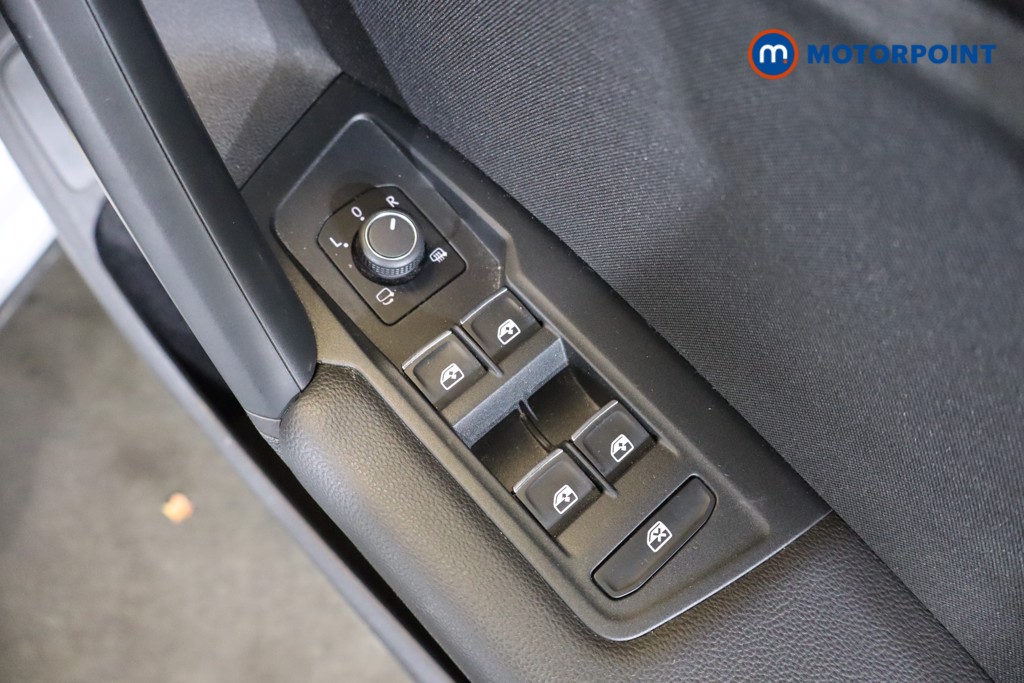 Volkswagen Tiguan Elegance Automatic Petrol SUV - Stock Number (1561957) - 19th supplementary image