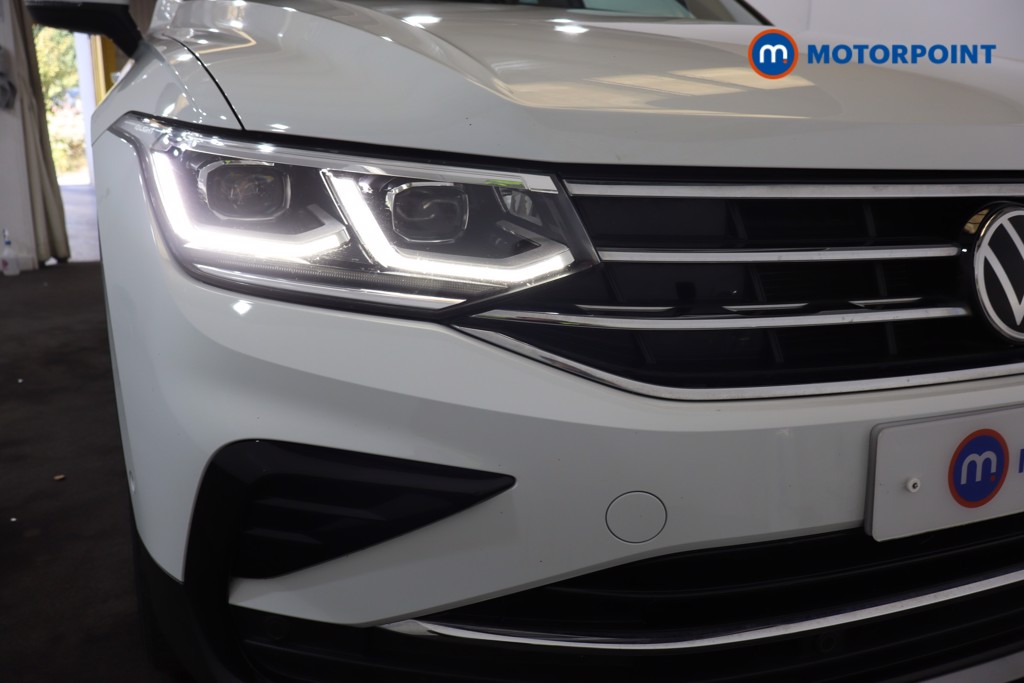 Volkswagen Tiguan Elegance Automatic Petrol SUV - Stock Number (1561957) - 33rd supplementary image
