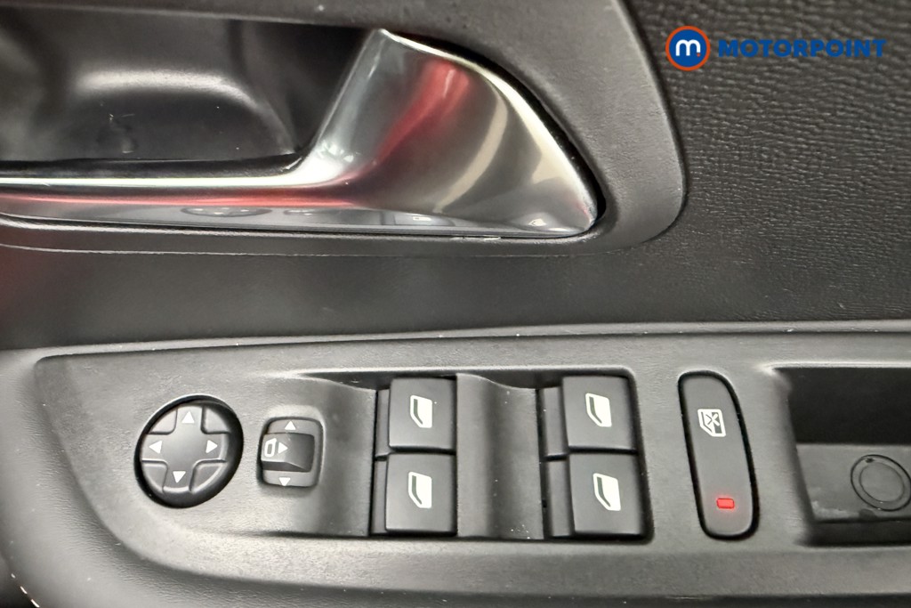 Peugeot 208 Allure Manual Petrol Hatchback - Stock Number (1564159) - 18th supplementary image