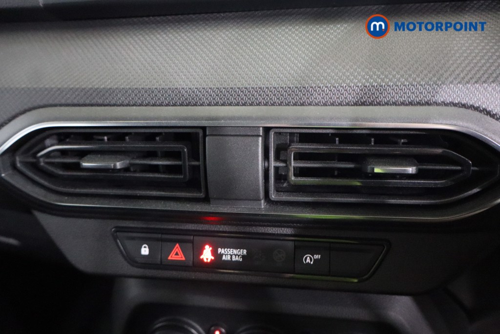 Dacia Sandero Essential Manual Petrol Hatchback - Stock Number (1564195) - 5th supplementary image