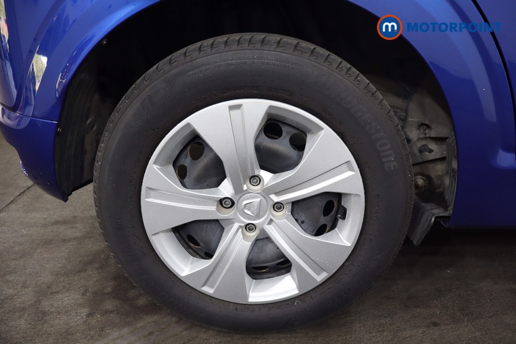 Dacia Sandero Essential Manual Petrol Hatchback - Stock Number (1564195) - 19th supplementary image