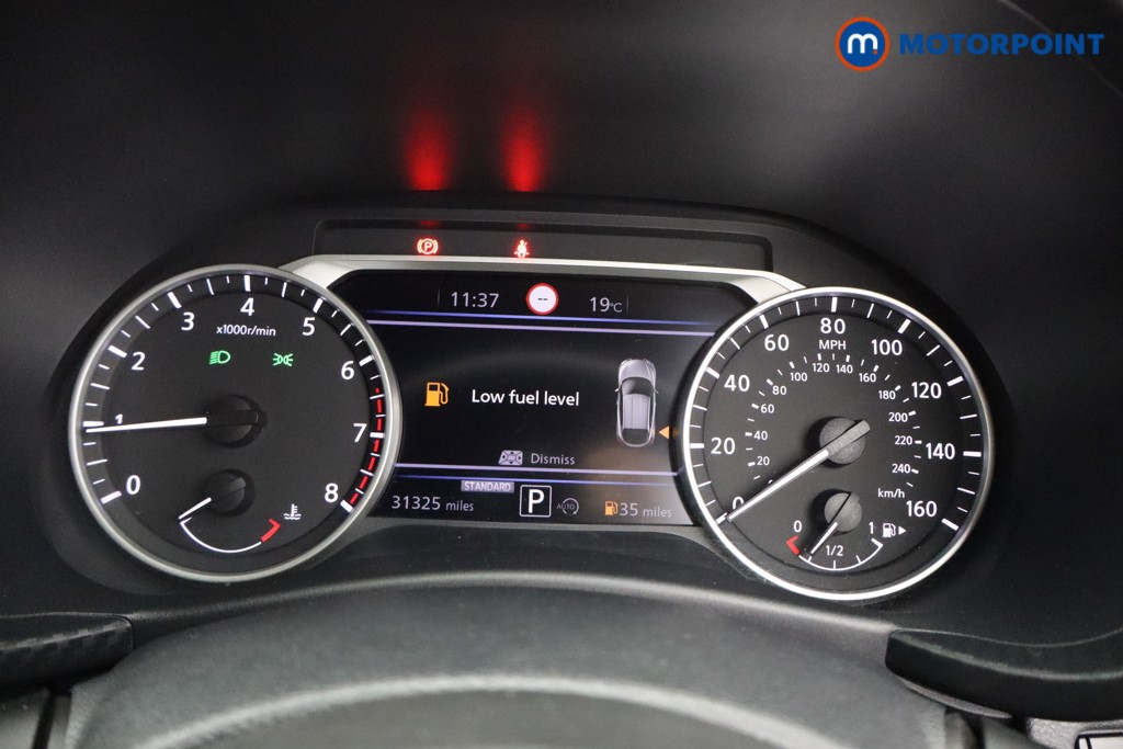 Nissan Juke N-Connecta Automatic Petrol SUV - Stock Number (1566897) - 5th supplementary image
