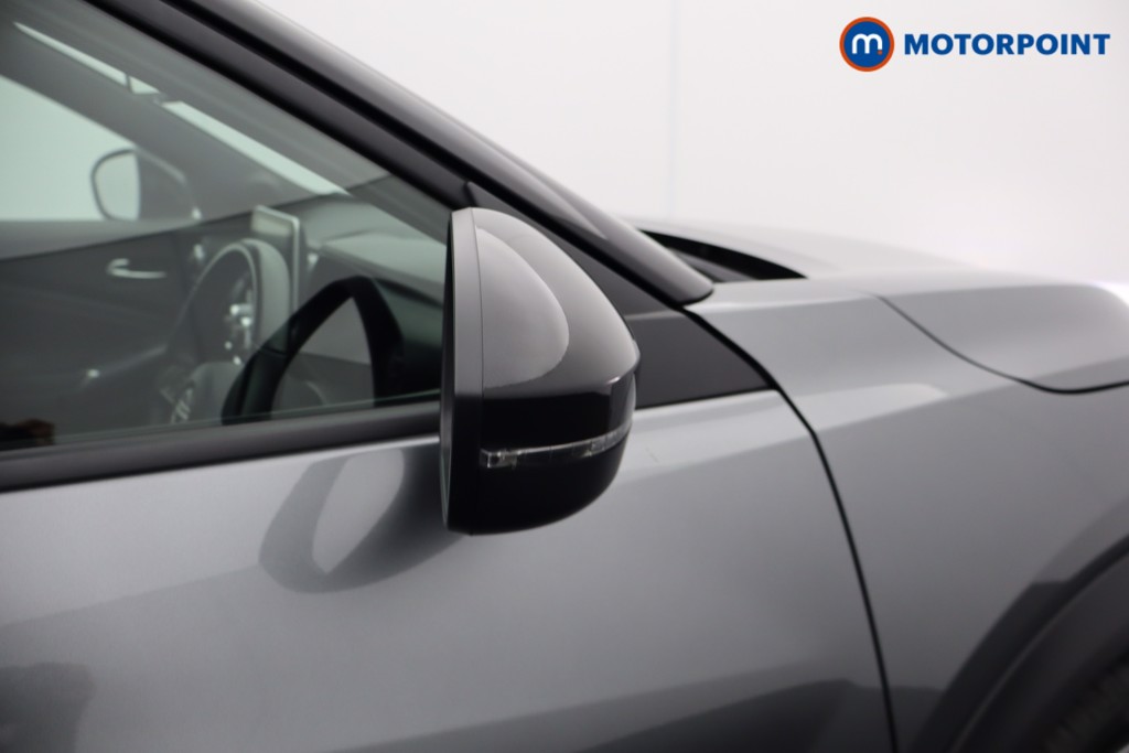 Nissan Juke N-Connecta Automatic Petrol SUV - Stock Number (1566897) - 18th supplementary image