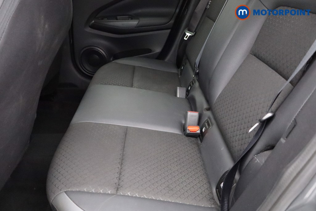 Nissan Juke N-Connecta Automatic Petrol SUV - Stock Number (1566897) - 22nd supplementary image