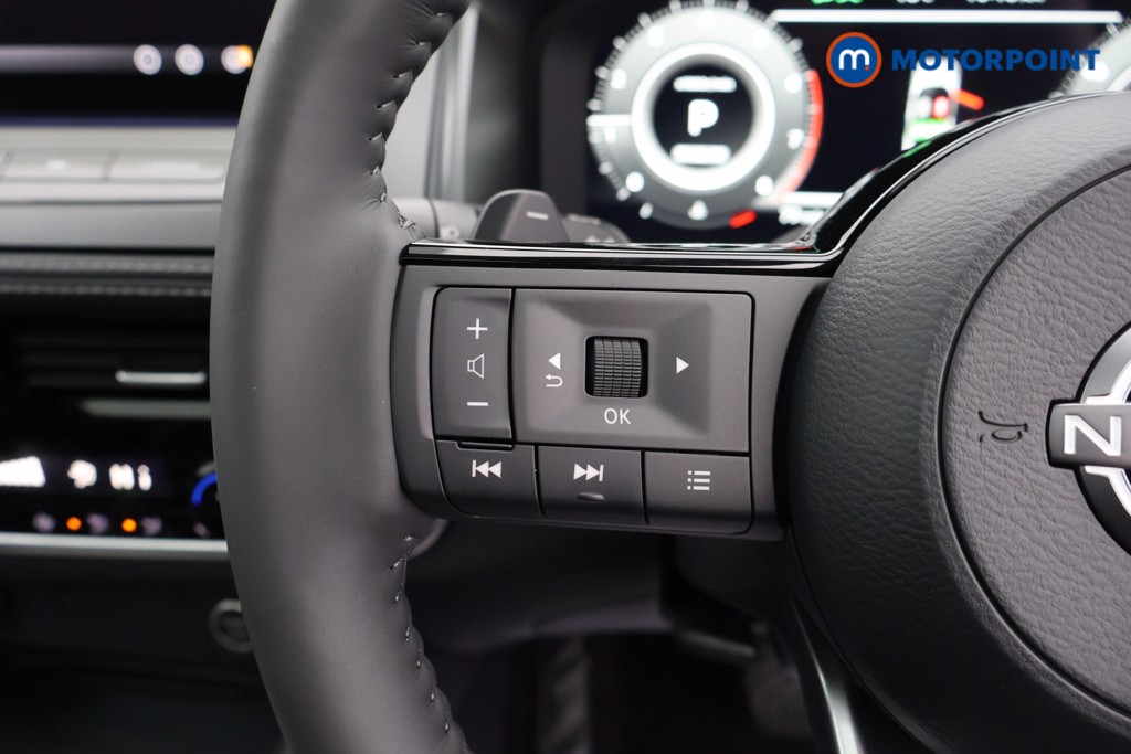 Nissan Qashqai N-Connecta Automatic Petrol SUV - Stock Number (1569275) - 2nd supplementary image