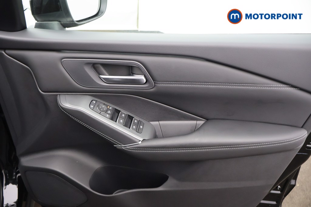 Nissan Qashqai N-Connecta Automatic Petrol SUV - Stock Number (1569275) - 9th supplementary image